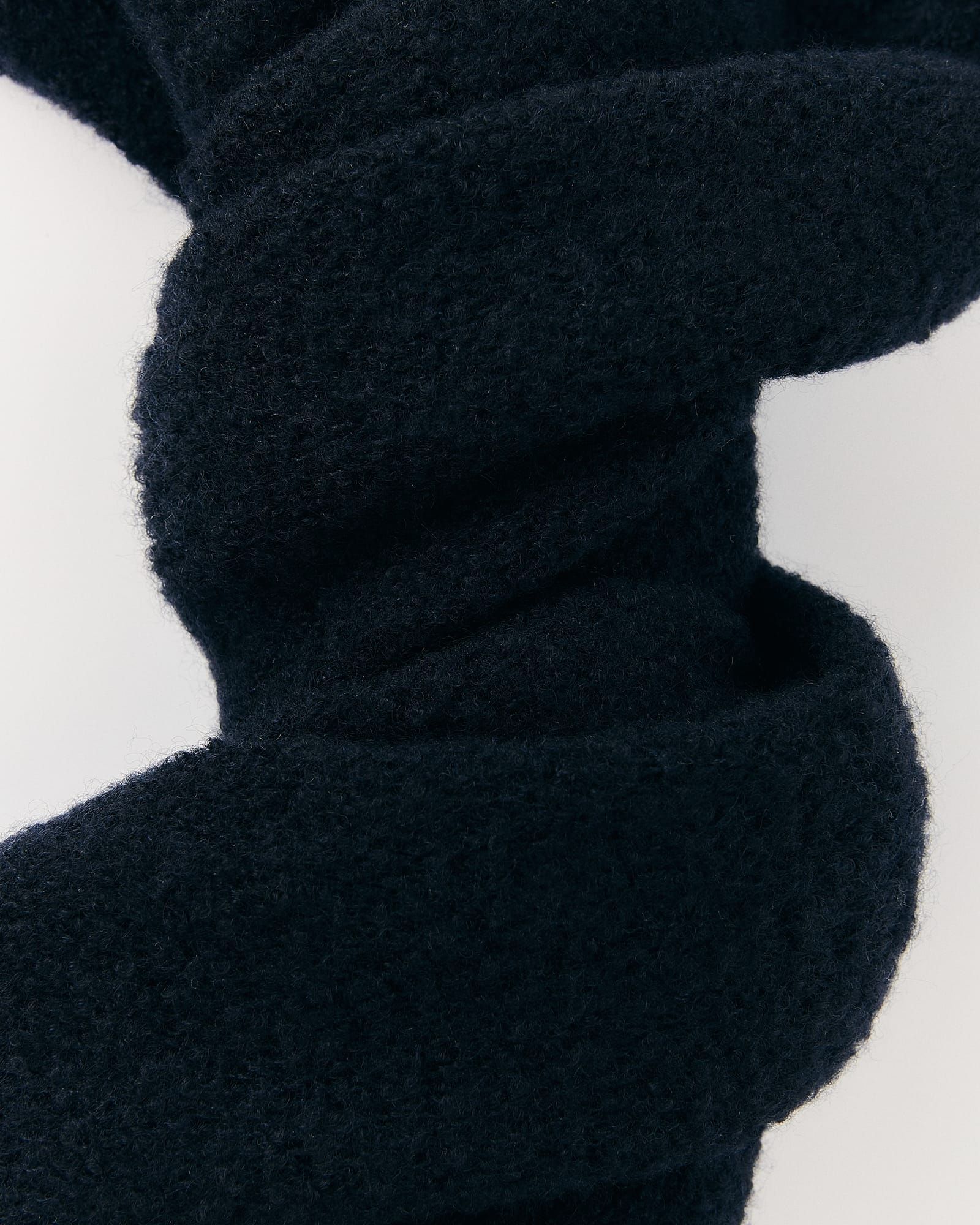 PAOL SHAWL NAVY LIGHT — Frant Isaksson hospitality